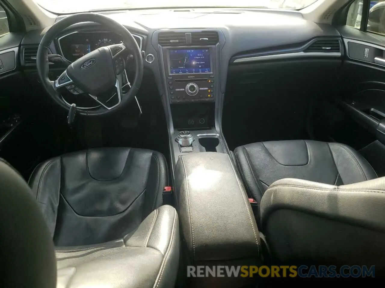 8 Photograph of a damaged car 3FA6P0D9XLR175848 FORD FUSION 2020