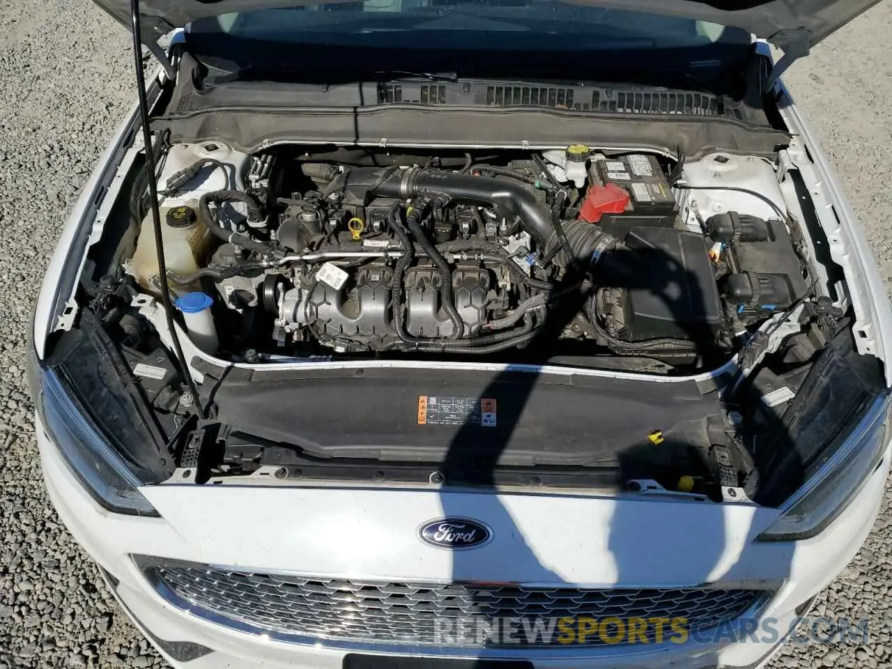 11 Photograph of a damaged car 3FA6P0D9XLR205852 FORD FUSION 2020