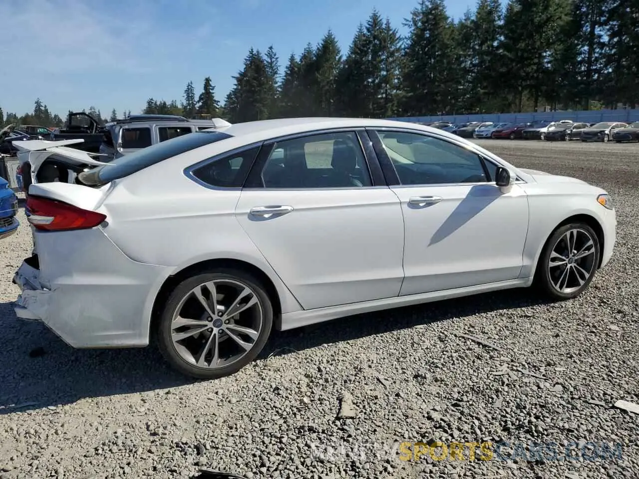 3 Photograph of a damaged car 3FA6P0D9XLR205852 FORD FUSION 2020
