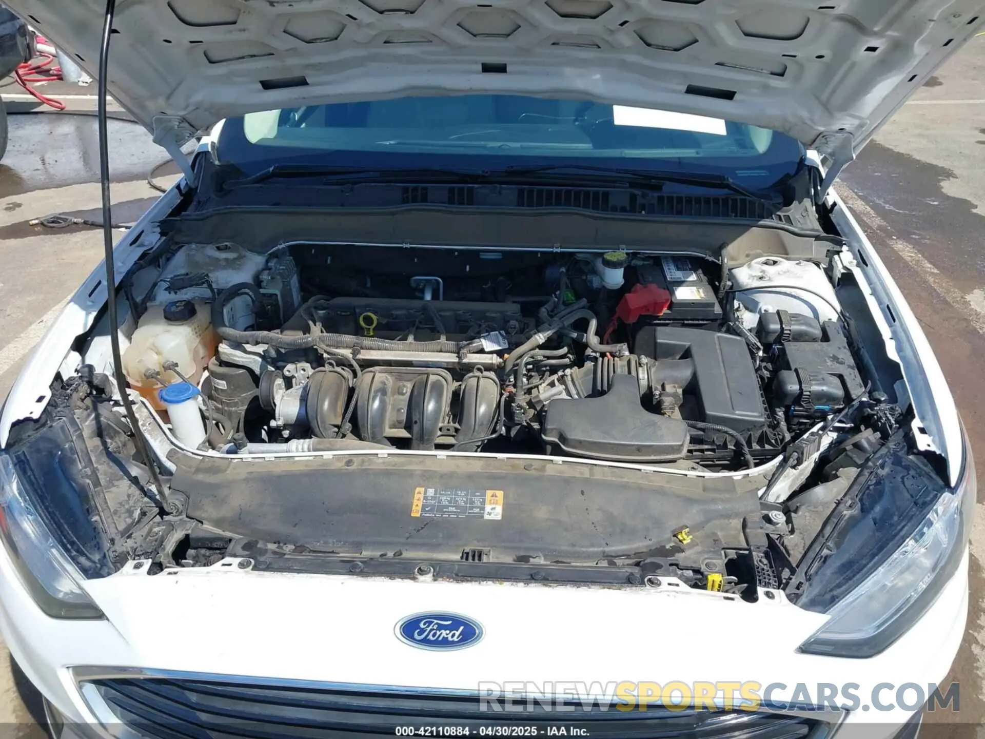 10 Photograph of a damaged car 3FA6P0G71LR265271 FORD FUSION 2020