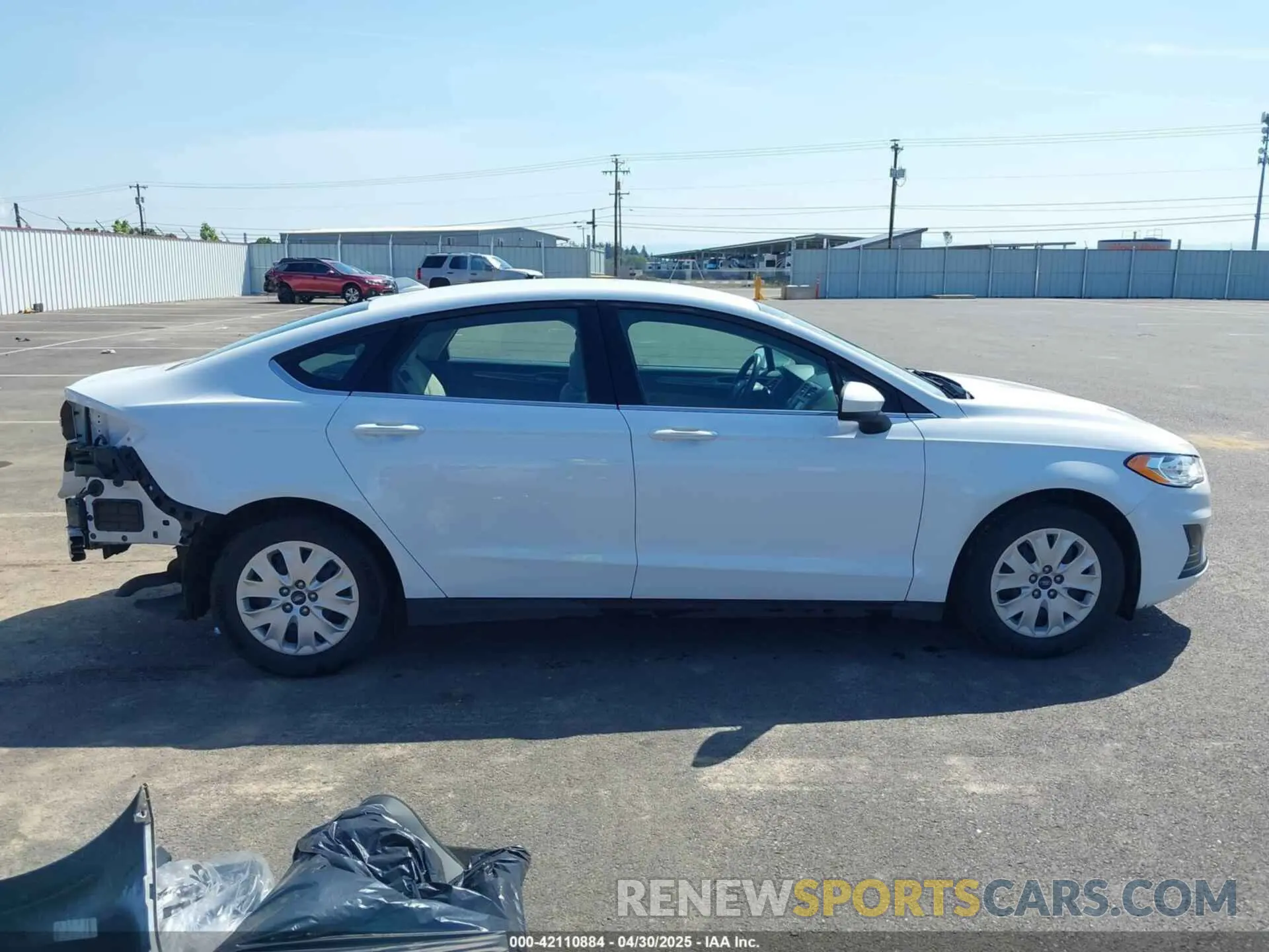 14 Photograph of a damaged car 3FA6P0G71LR265271 FORD FUSION 2020