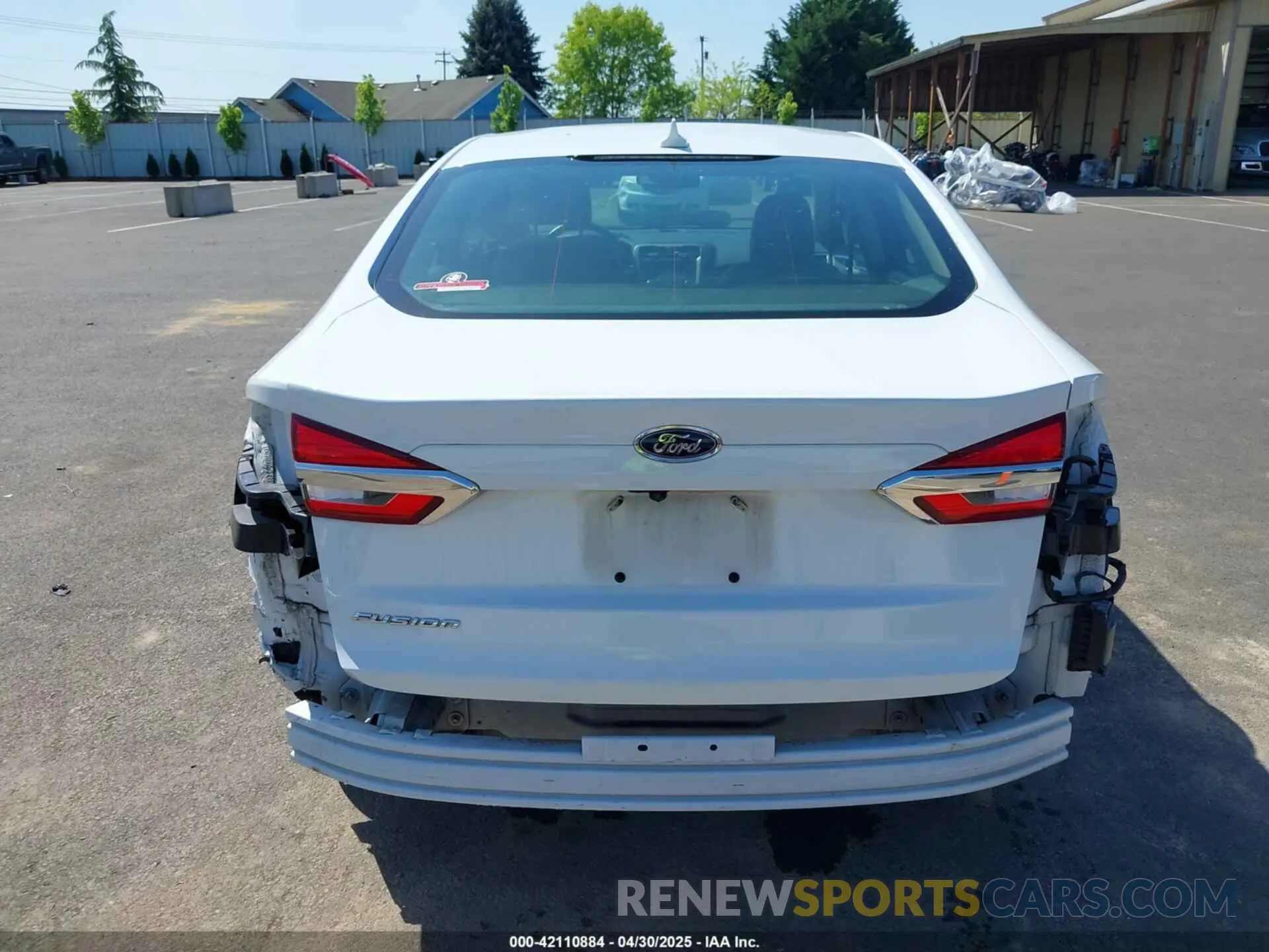 17 Photograph of a damaged car 3FA6P0G71LR265271 FORD FUSION 2020