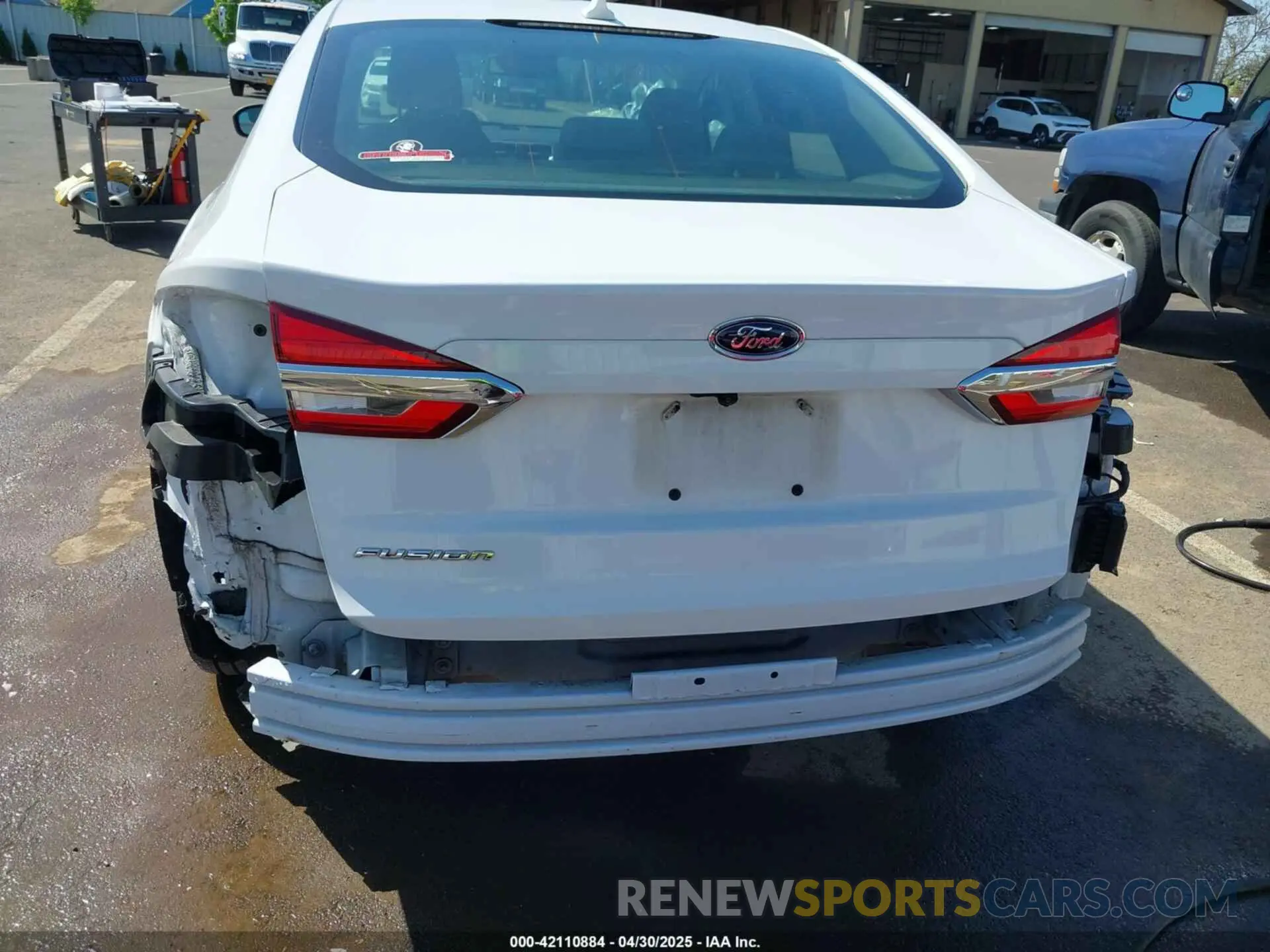 6 Photograph of a damaged car 3FA6P0G71LR265271 FORD FUSION 2020
