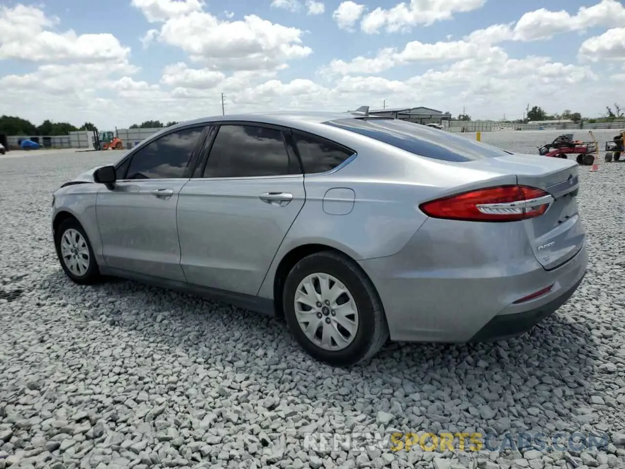 2 Photograph of a damaged car 3FA6P0G73LR104498 FORD FUSION 2020