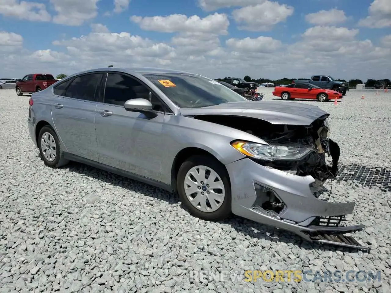 4 Photograph of a damaged car 3FA6P0G73LR104498 FORD FUSION 2020