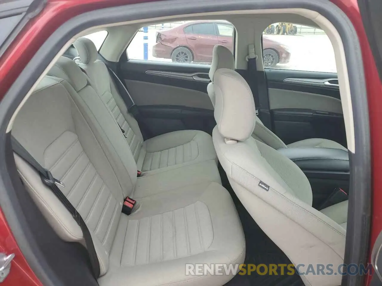 10 Photograph of a damaged car 3FA6P0G73LR168427 FORD FUSION 2020