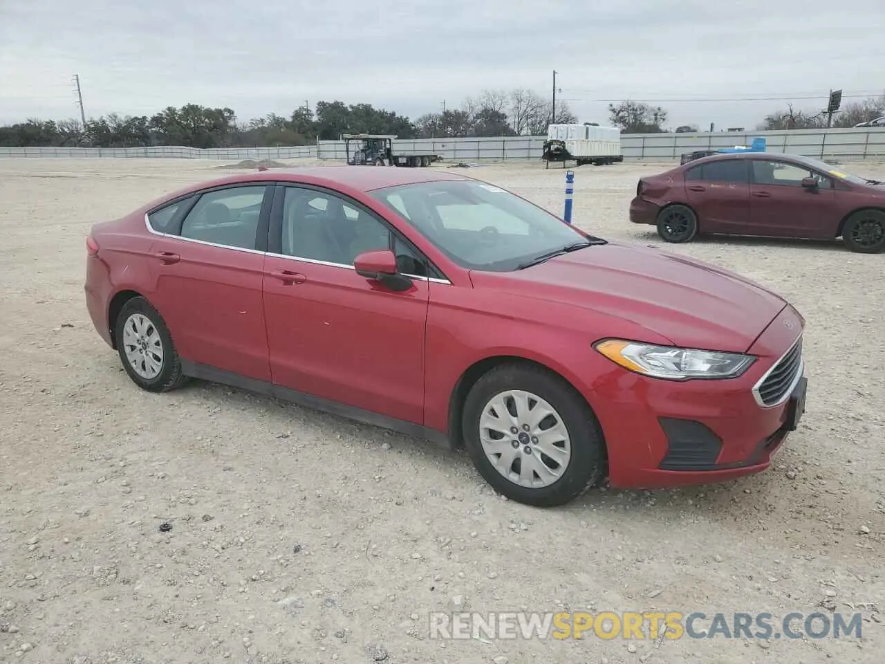 4 Photograph of a damaged car 3FA6P0G73LR168427 FORD FUSION 2020
