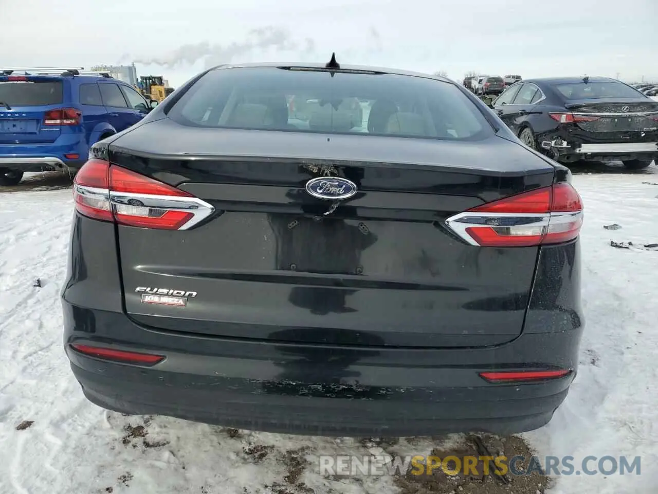 6 Photograph of a damaged car 3FA6P0G74LR251395 FORD FUSION 2020