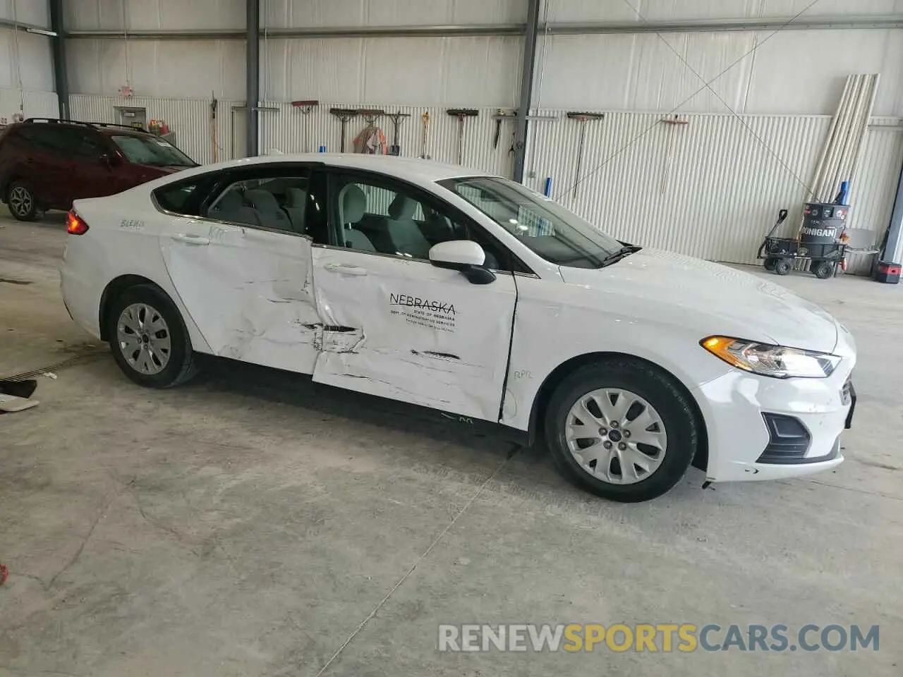 4 Photograph of a damaged car 3FA6P0G74LR264535 FORD FUSION 2020
