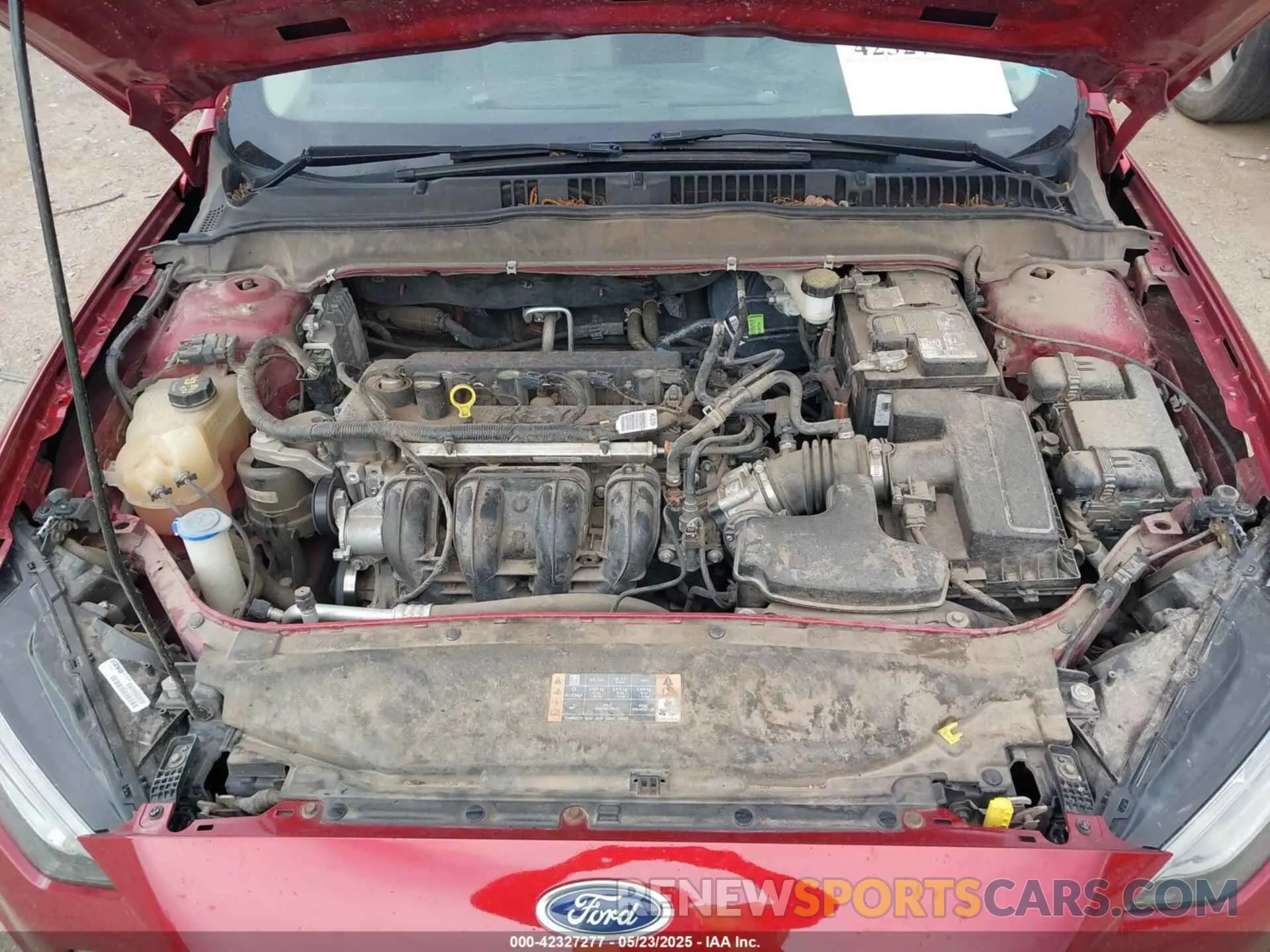 10 Photograph of a damaged car 3FA6P0G75LR111470 FORD FUSION 2020