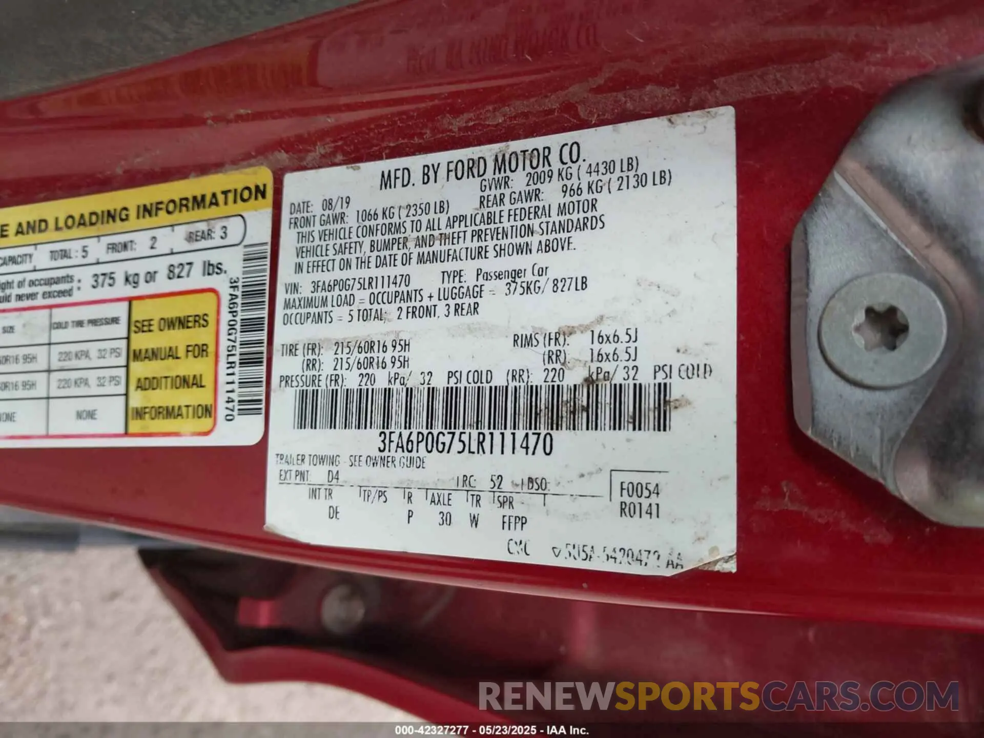 9 Photograph of a damaged car 3FA6P0G75LR111470 FORD FUSION 2020