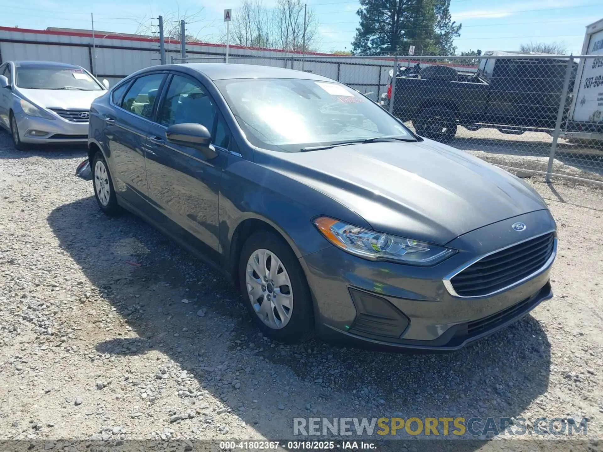 1 Photograph of a damaged car 3FA6P0G75LR260266 FORD FUSION 2020