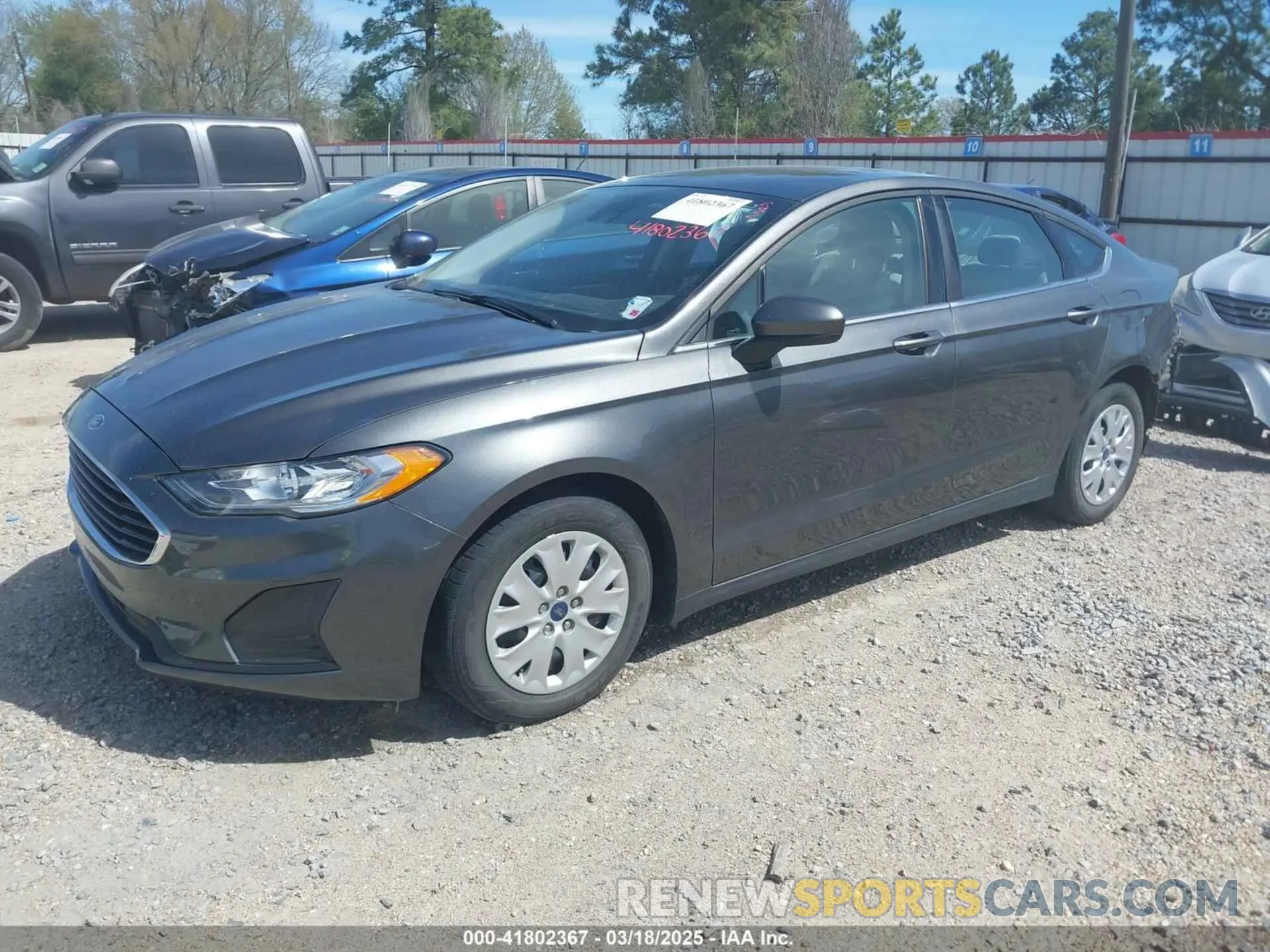2 Photograph of a damaged car 3FA6P0G75LR260266 FORD FUSION 2020