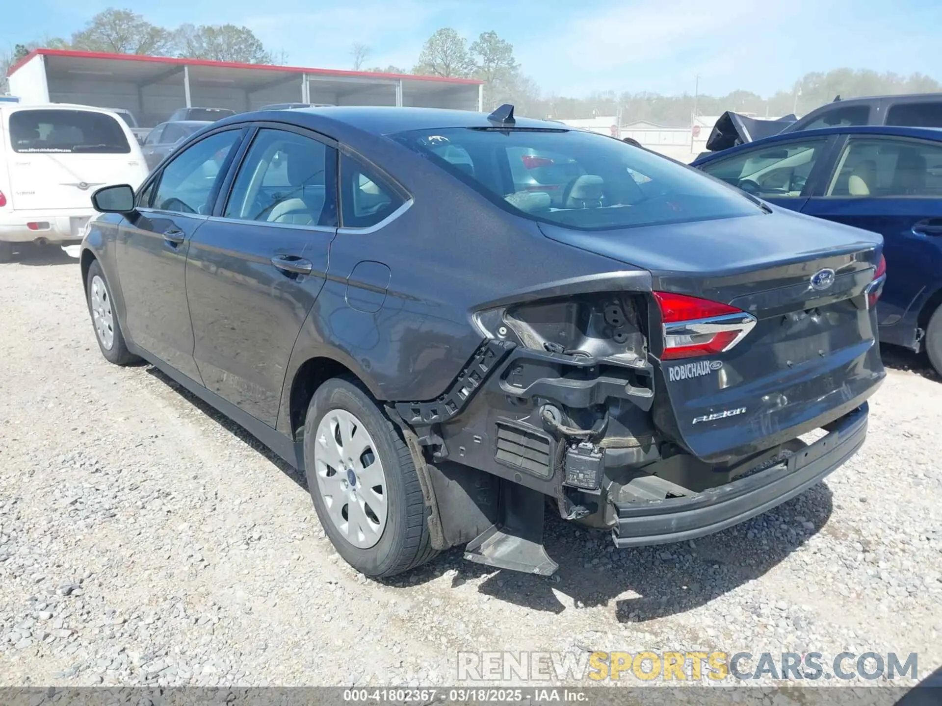 3 Photograph of a damaged car 3FA6P0G75LR260266 FORD FUSION 2020