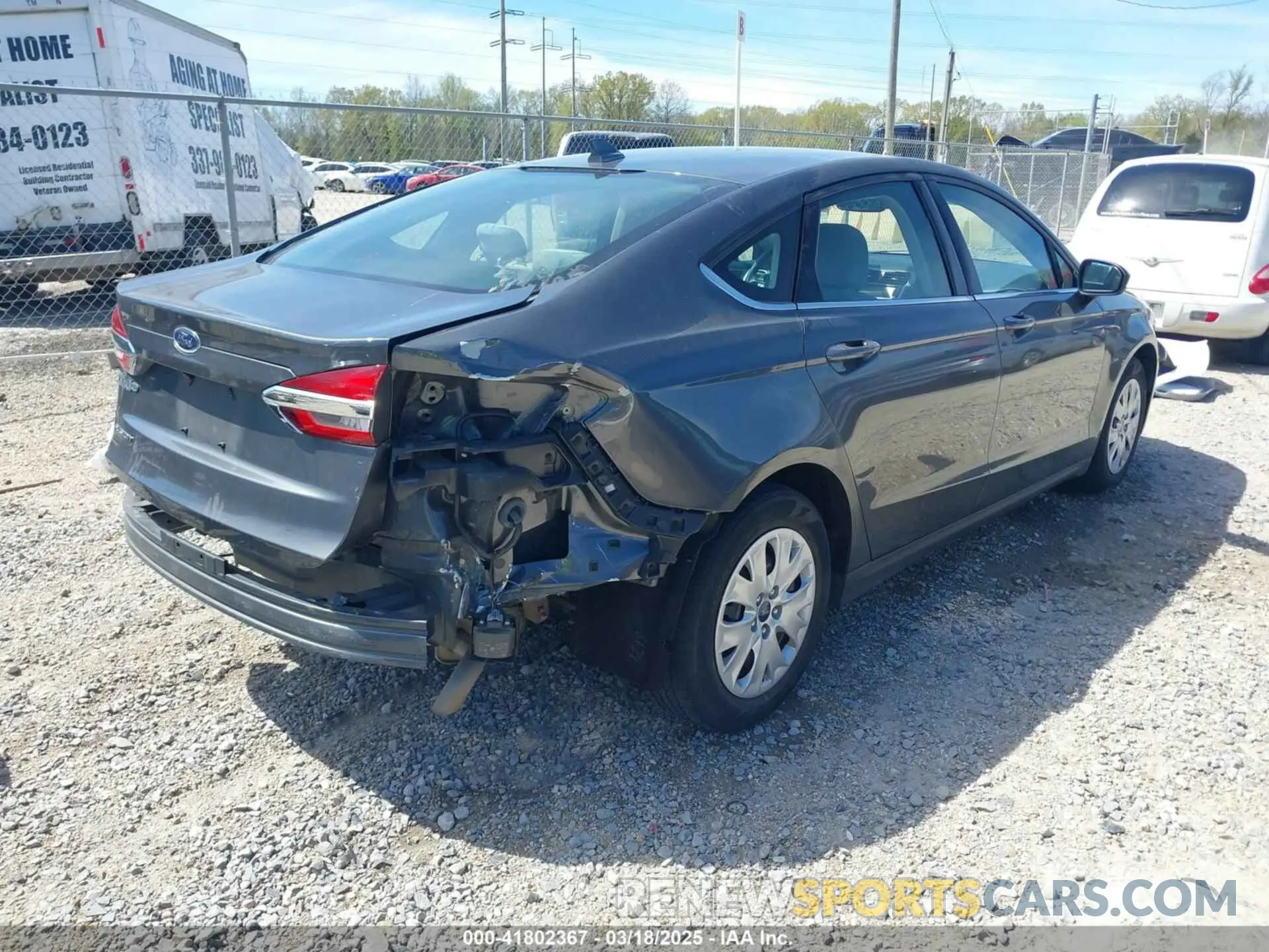4 Photograph of a damaged car 3FA6P0G75LR260266 FORD FUSION 2020