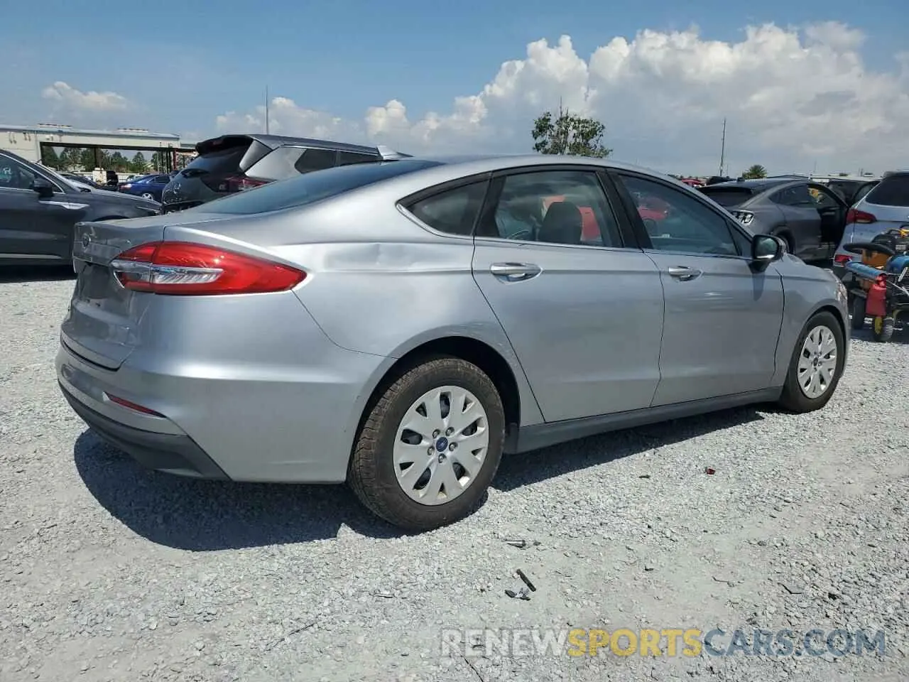 3 Photograph of a damaged car 3FA6P0G75LR265774 FORD FUSION 2020