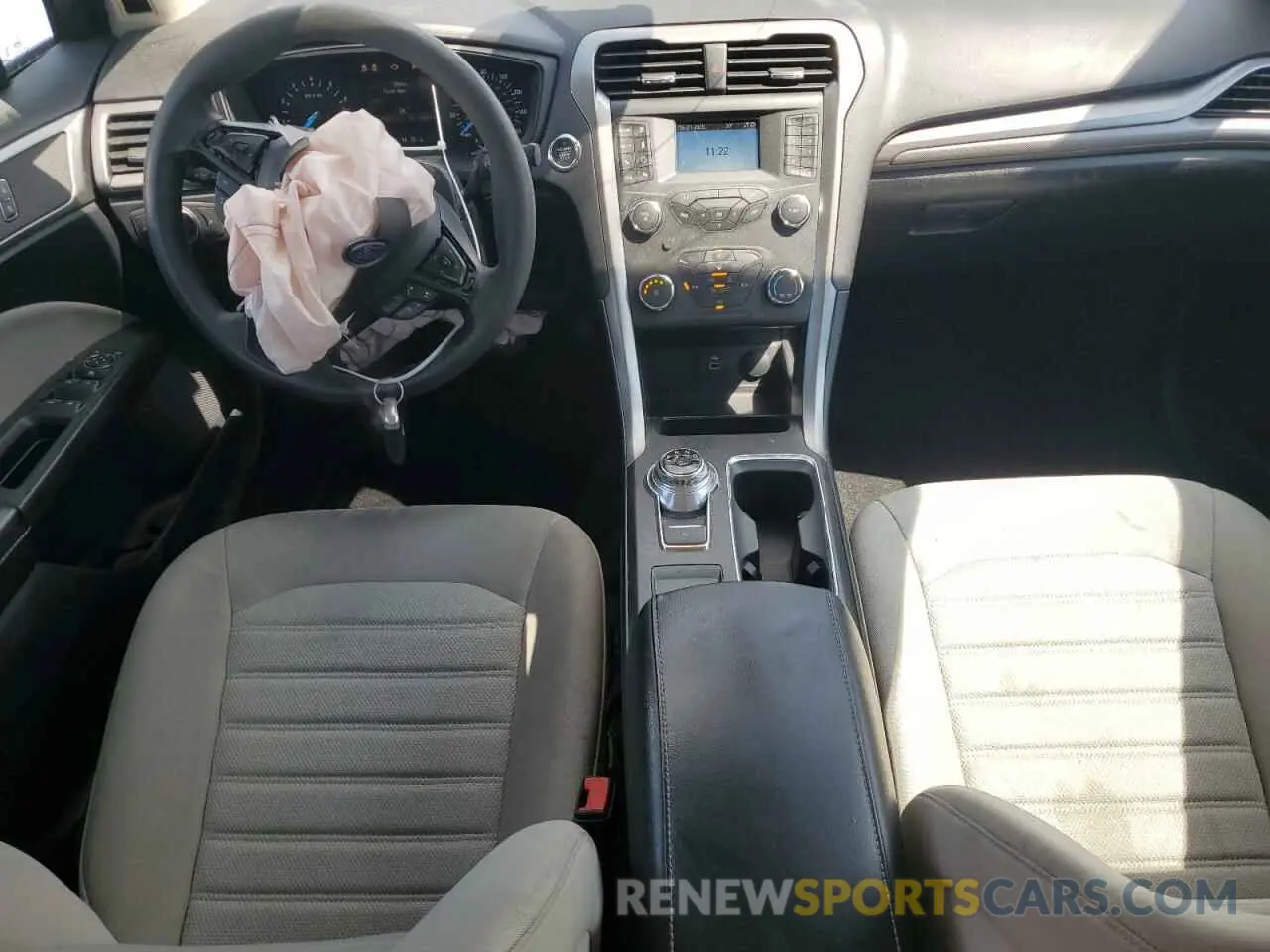 8 Photograph of a damaged car 3FA6P0G75LR265774 FORD FUSION 2020