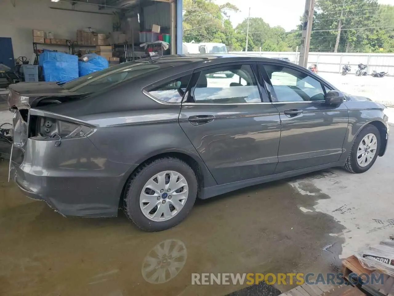 3 Photograph of a damaged car 3FA6P0G76LR104690 FORD FUSION 2020
