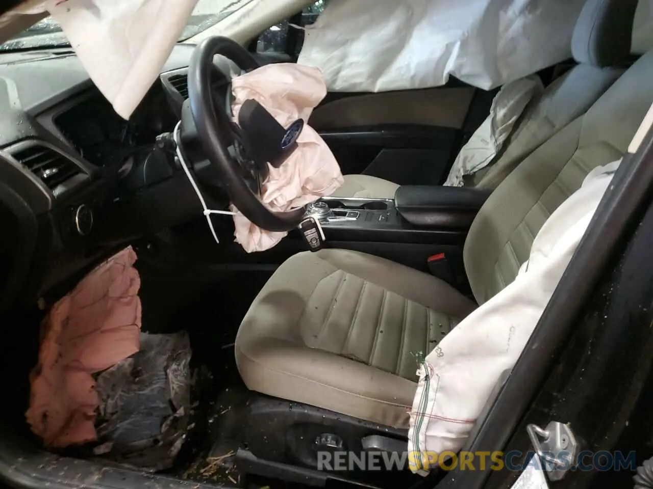 7 Photograph of a damaged car 3FA6P0G76LR179096 FORD FUSION 2020