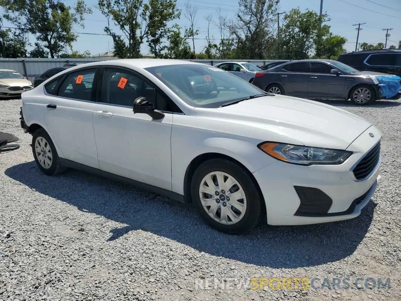 4 Photograph of a damaged car 3FA6P0G77LR104231 FORD FUSION 2020