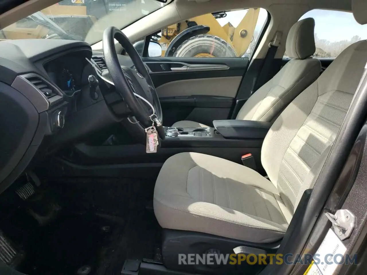 7 Photograph of a damaged car 3FA6P0G77LR118517 FORD FUSION 2020