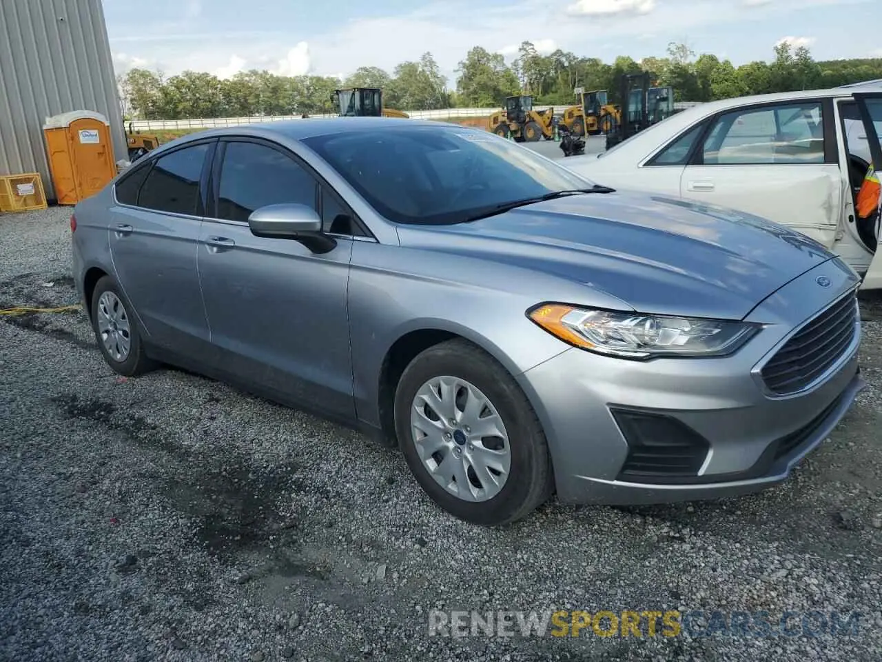 4 Photograph of a damaged car 3FA6P0G77LR225180 FORD FUSION 2020