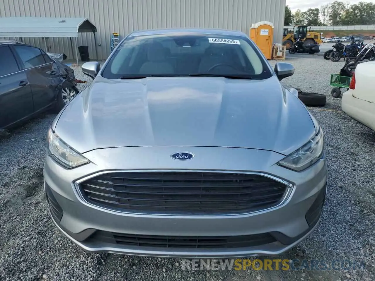 5 Photograph of a damaged car 3FA6P0G77LR225180 FORD FUSION 2020