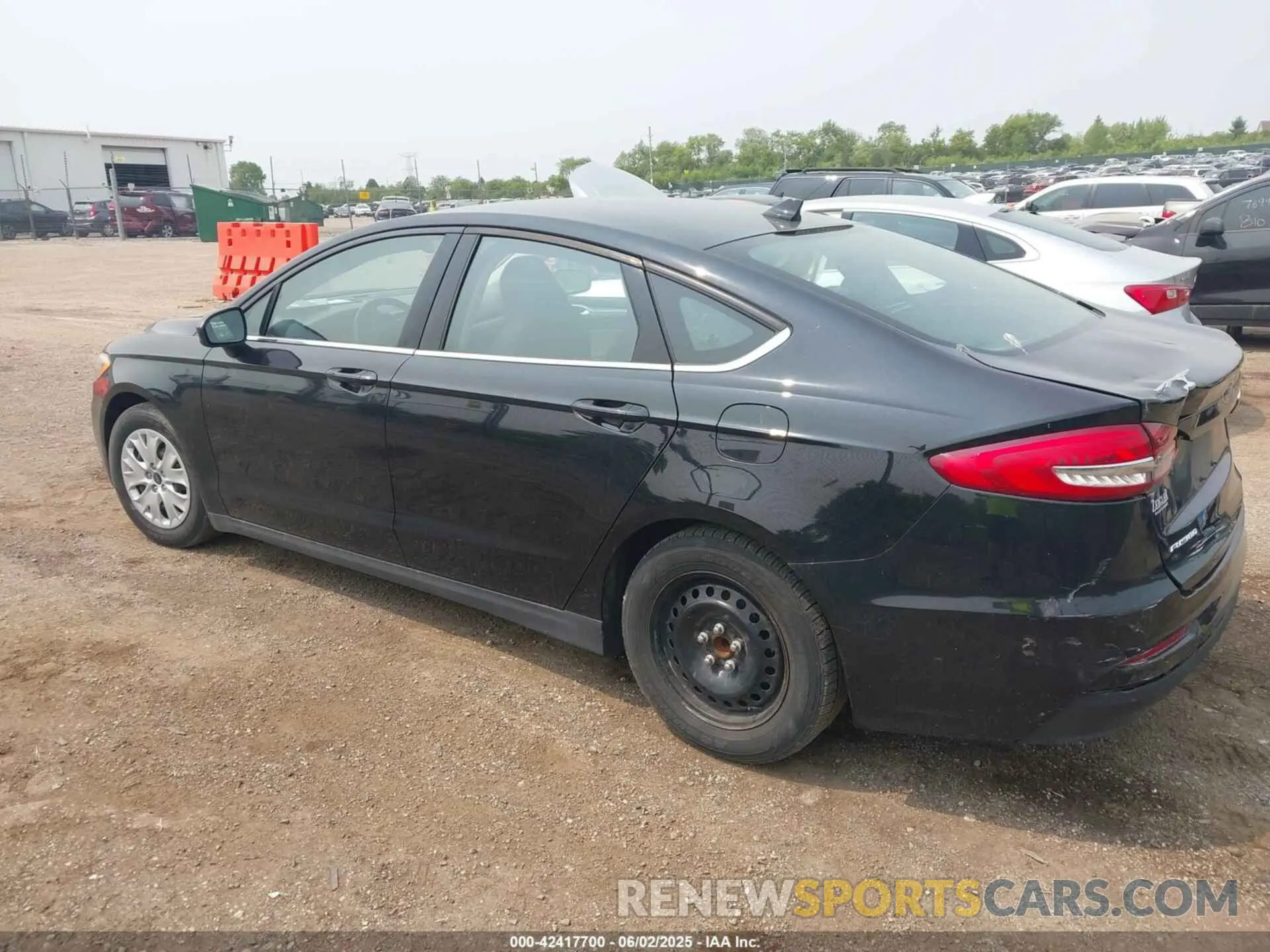 3 Photograph of a damaged car 3FA6P0G77LR261063 FORD FUSION 2020