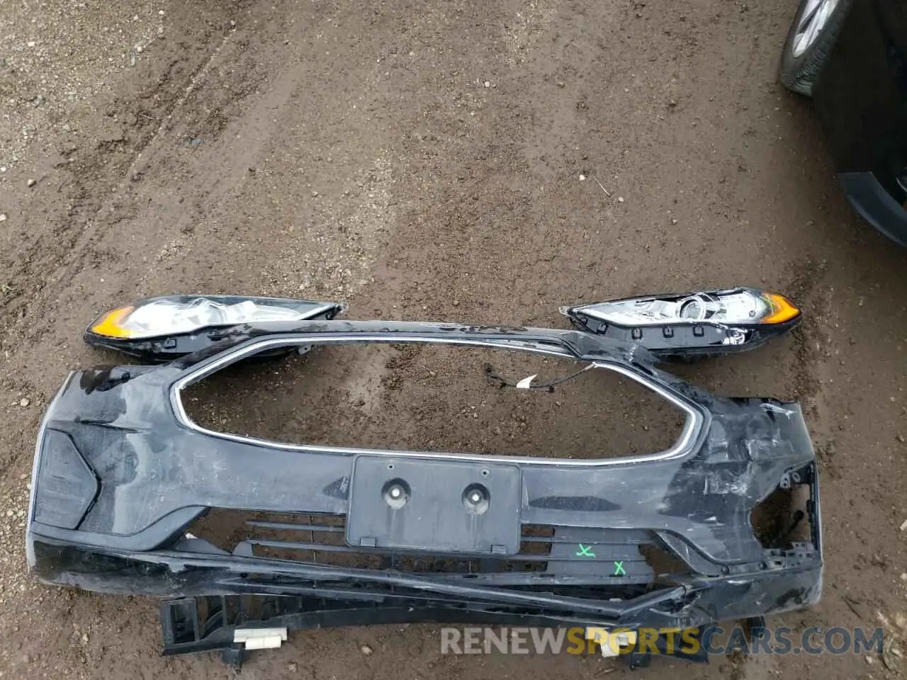 12 Photograph of a damaged car 3FA6P0G77LR264920 FORD FUSION 2020