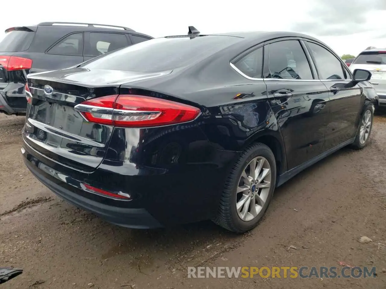 3 Photograph of a damaged car 3FA6P0G77LR264920 FORD FUSION 2020