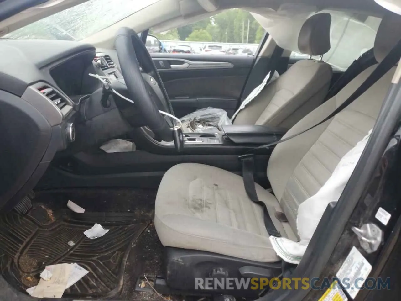 7 Photograph of a damaged car 3FA6P0G78LR103864 FORD FUSION 2020