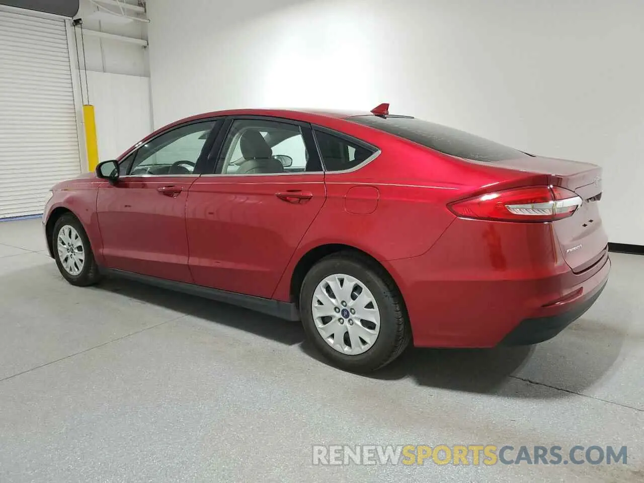 2 Photograph of a damaged car 3FA6P0G78LR135617 FORD FUSION 2020