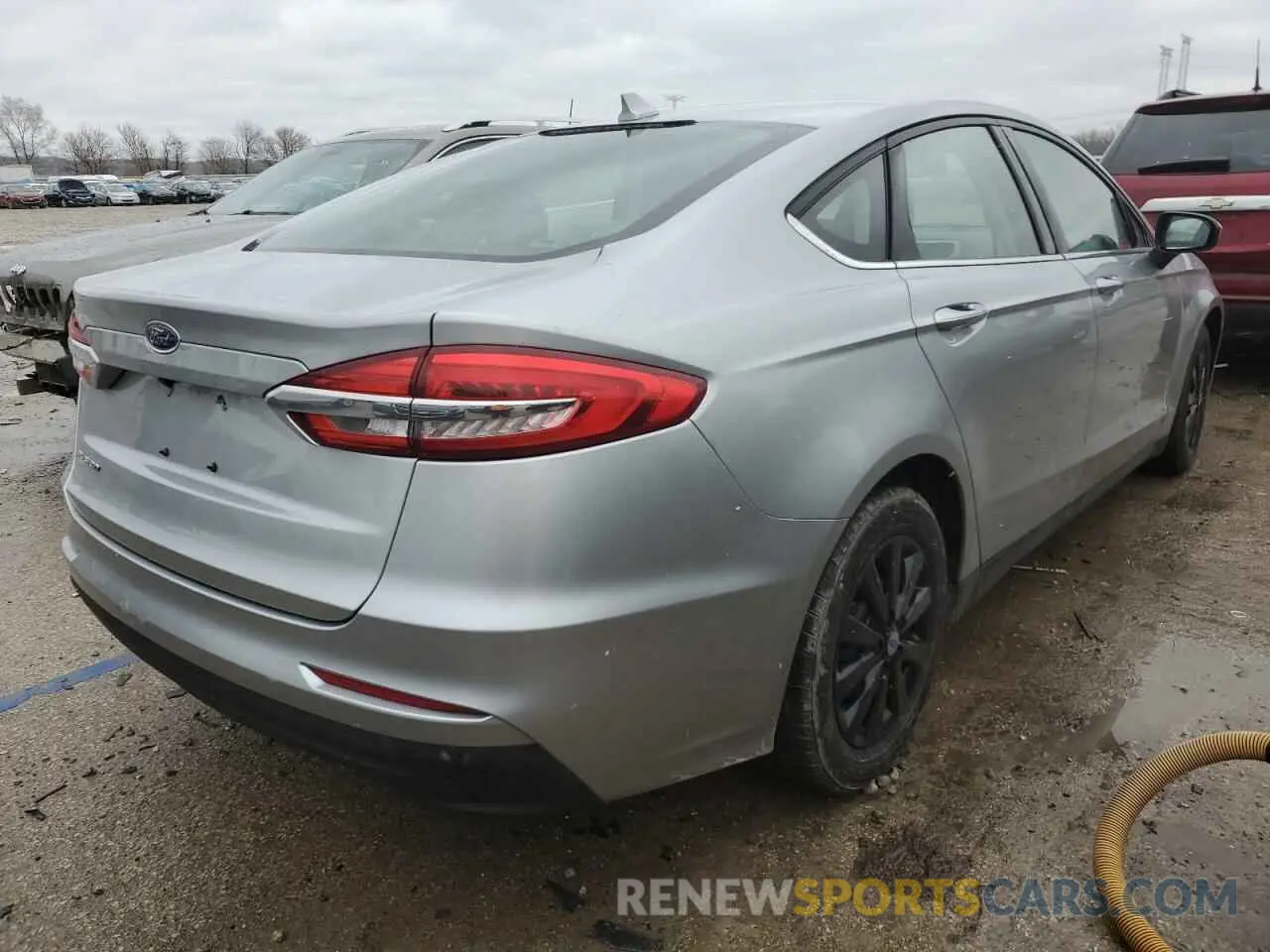 3 Photograph of a damaged car 3FA6P0G79LR247021 FORD FUSION 2020