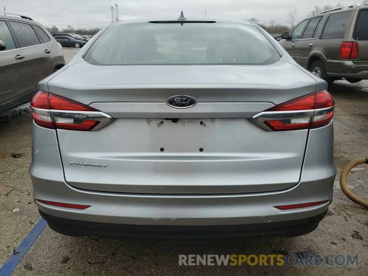 6 Photograph of a damaged car 3FA6P0G79LR247021 FORD FUSION 2020