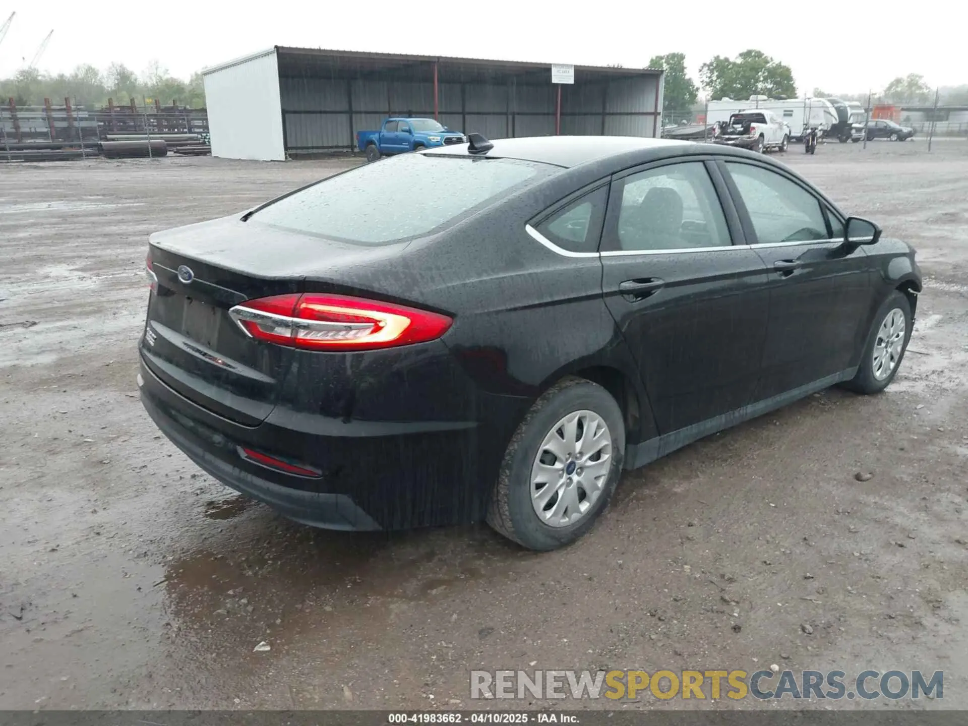 4 Photograph of a damaged car 3FA6P0G7XLR263566 FORD FUSION 2020