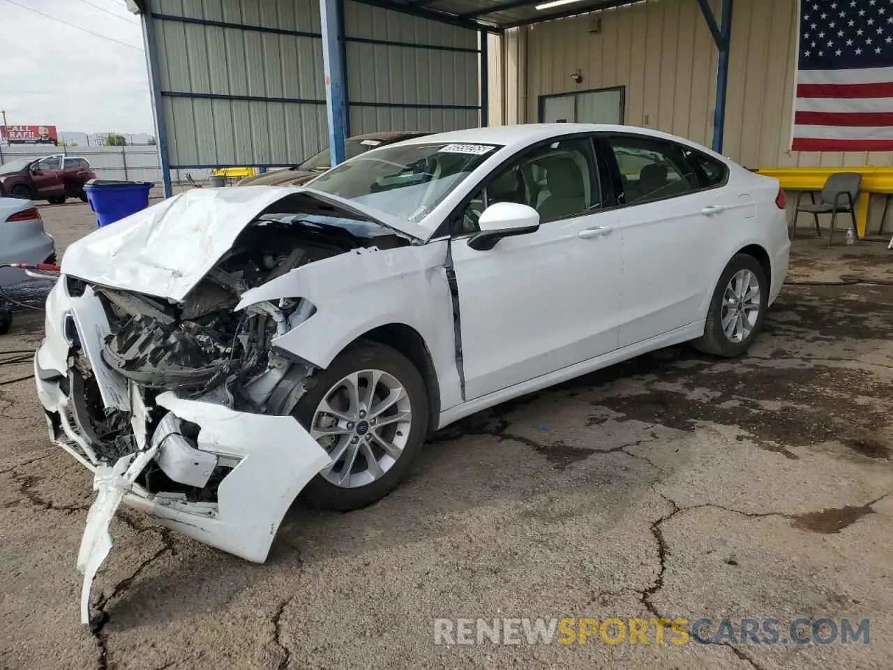 1 Photograph of a damaged car 3FA6P0H71LR244631 FORD FUSION 2020