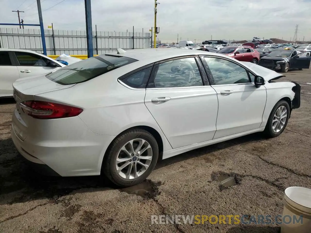 3 Photograph of a damaged car 3FA6P0H71LR244631 FORD FUSION 2020