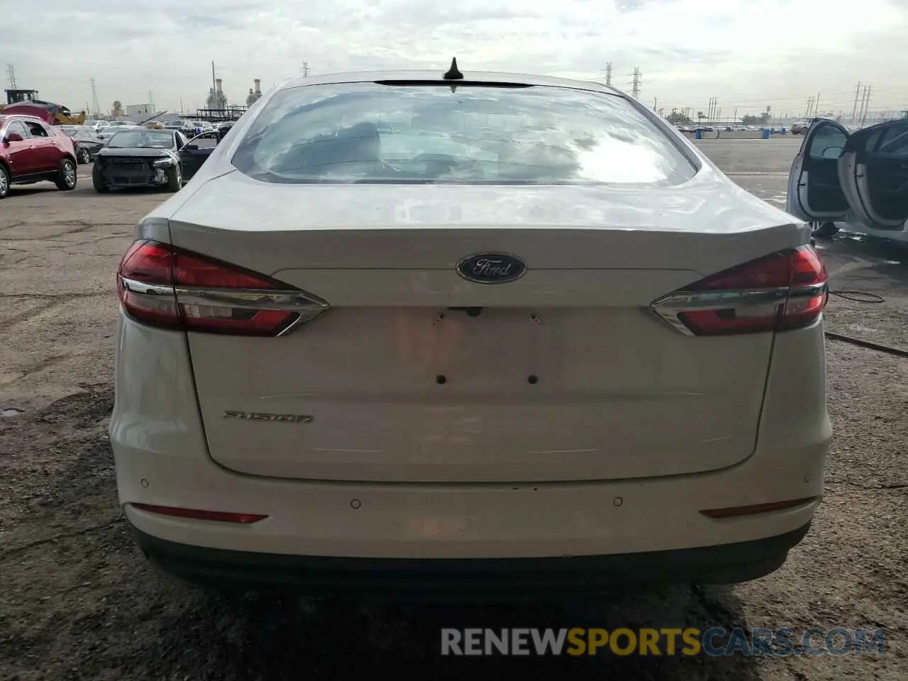 6 Photograph of a damaged car 3FA6P0H71LR244631 FORD FUSION 2020