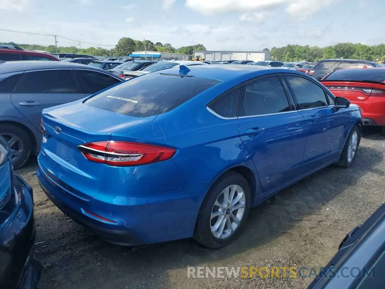 3 Photograph of a damaged car 3FA6P0H72LR194421 FORD FUSION 2020