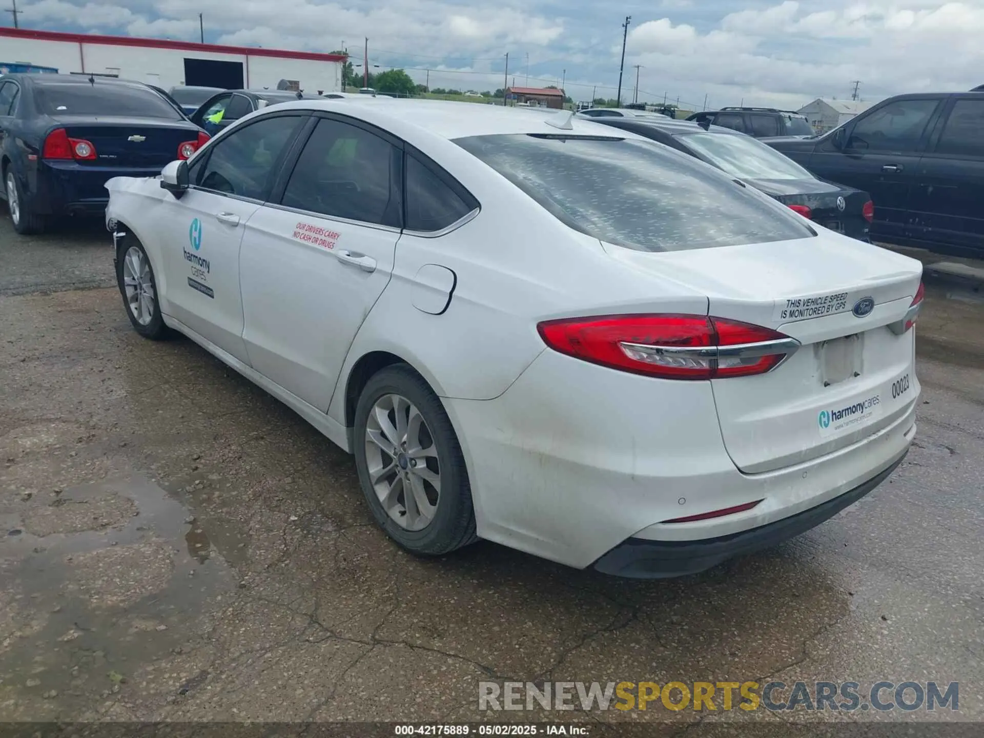 3 Photograph of a damaged car 3FA6P0H76LR154018 FORD FUSION 2020