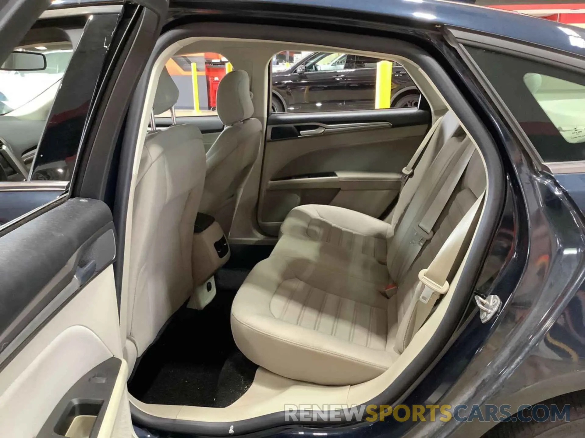 11 Photograph of a damaged car 3FA6P0H76LR177007 FORD FUSION 2020