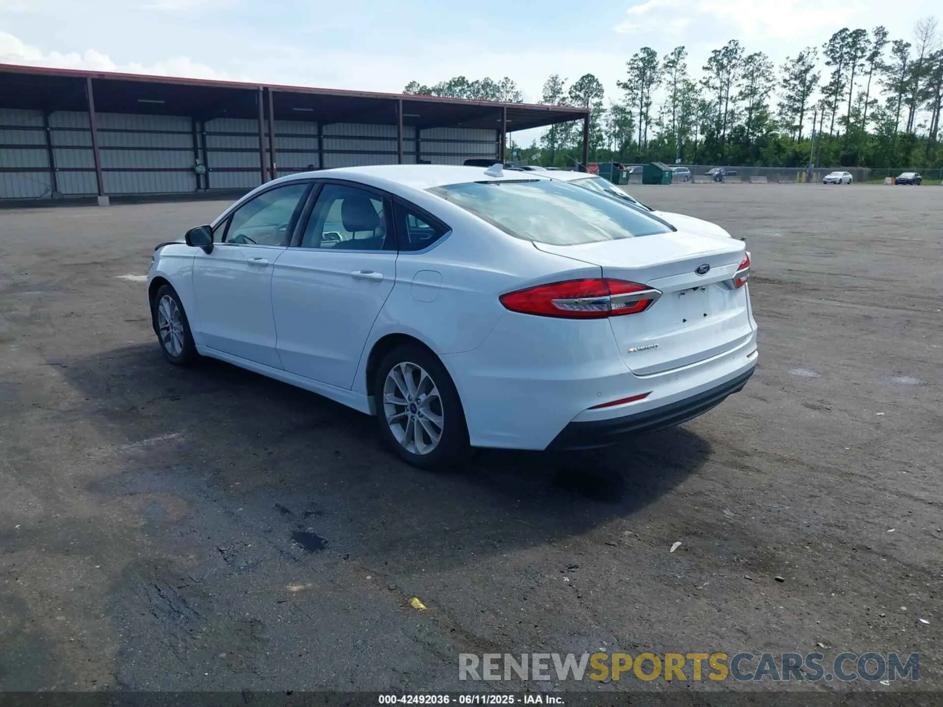3 Photograph of a damaged car 3FA6P0H78LR237689 FORD FUSION 2020