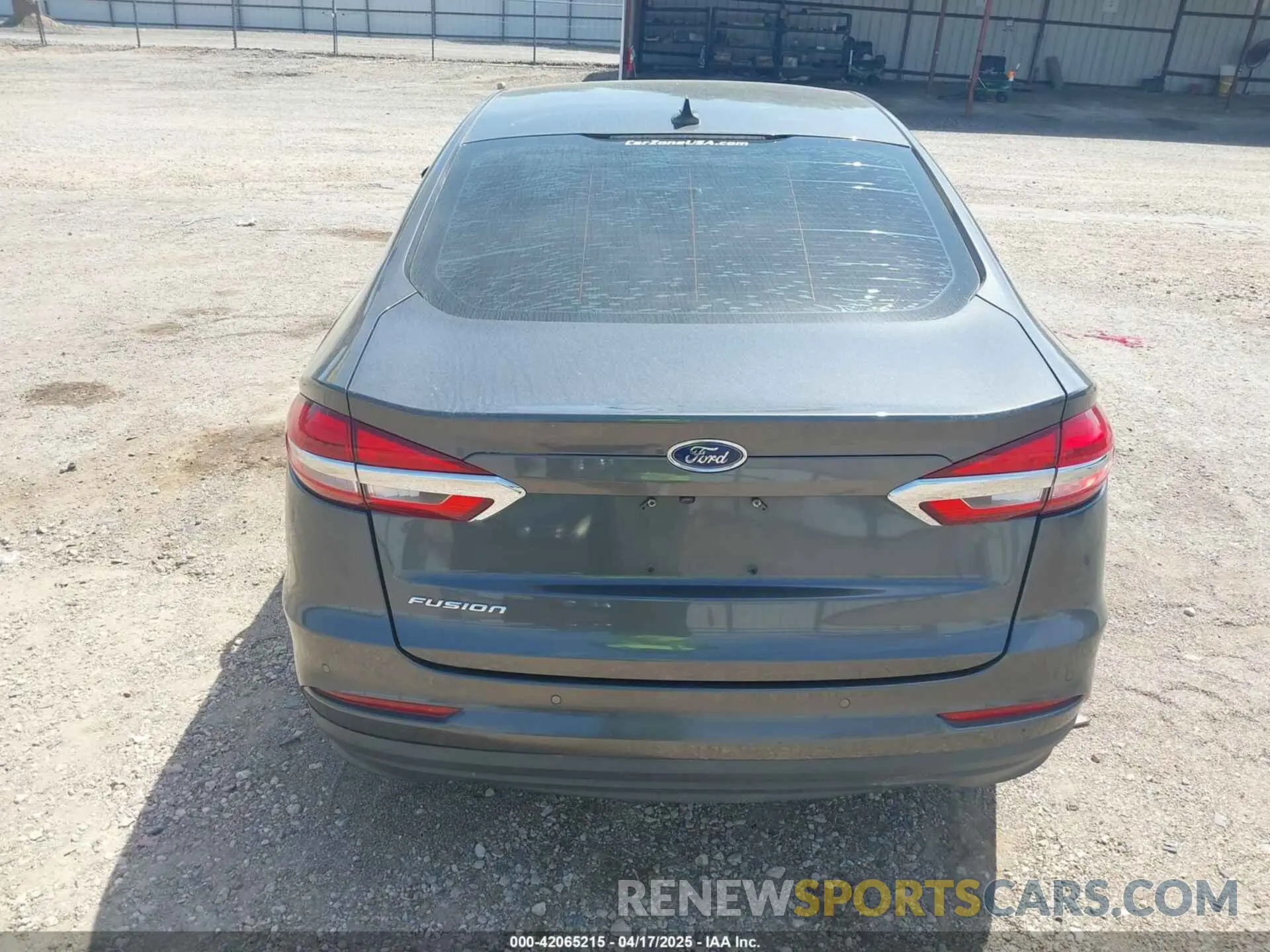 17 Photograph of a damaged car 3FA6P0H79LR118534 FORD FUSION 2020