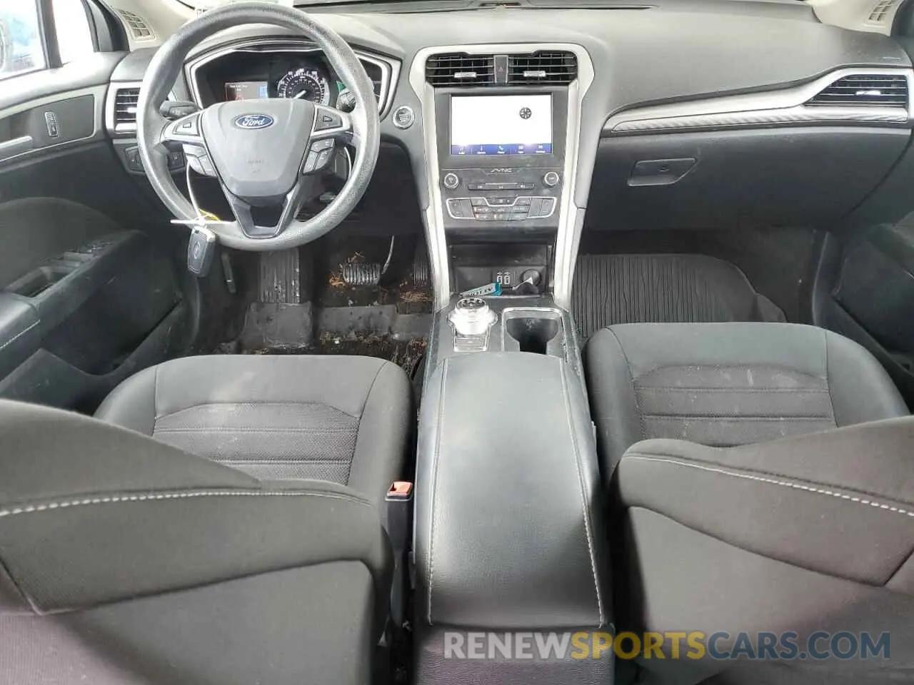 8 Photograph of a damaged car 3FA6P0HD0LR107945 FORD FUSION 2020