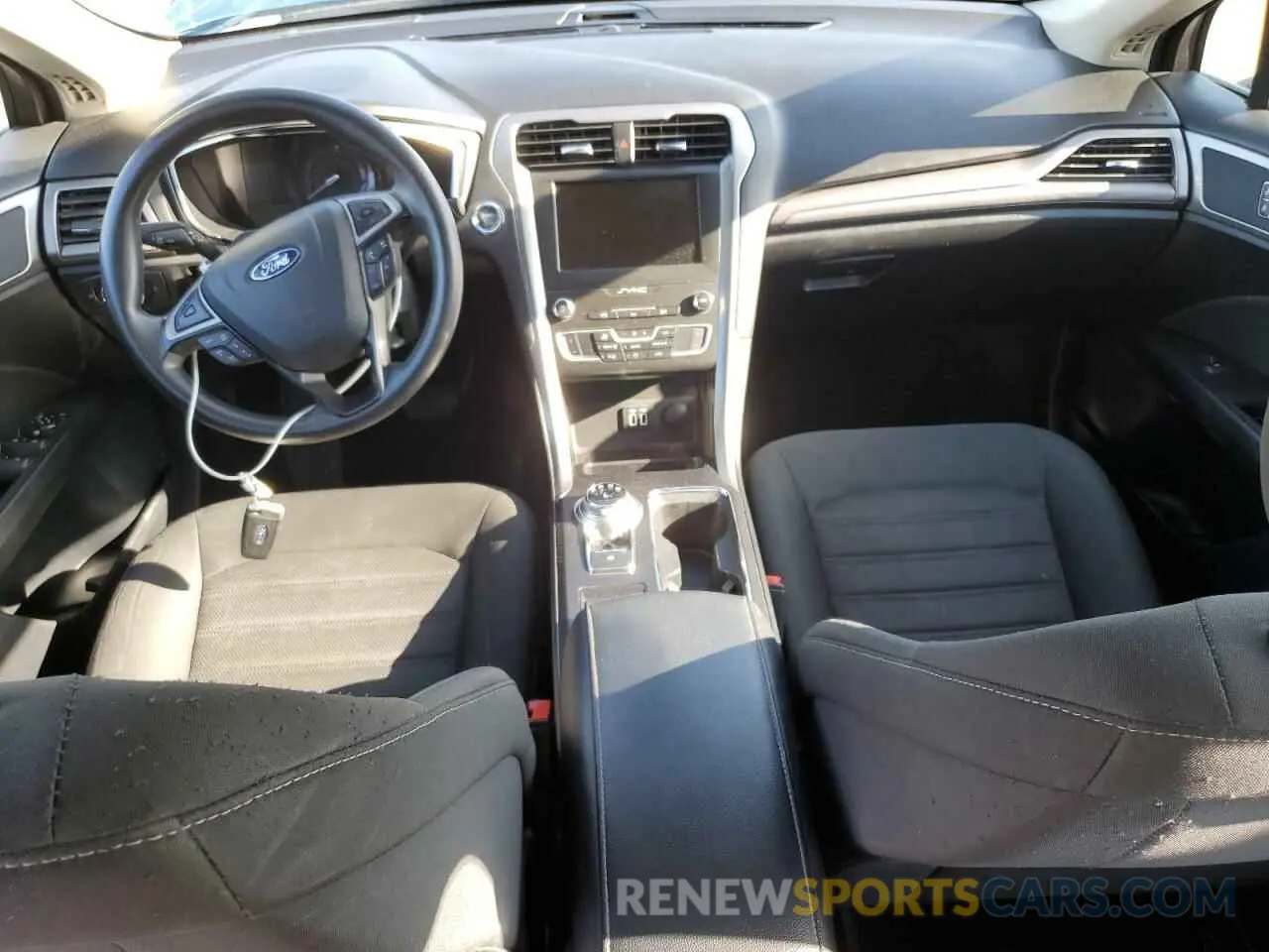 8 Photograph of a damaged car 3FA6P0HD0LR108867 FORD FUSION 2020