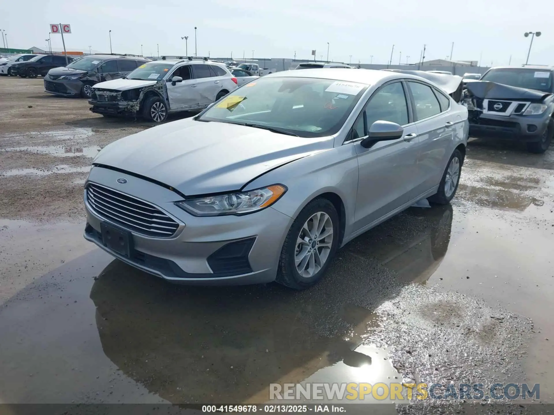 2 Photograph of a damaged car 3FA6P0HD0LR111008 FORD FUSION 2020