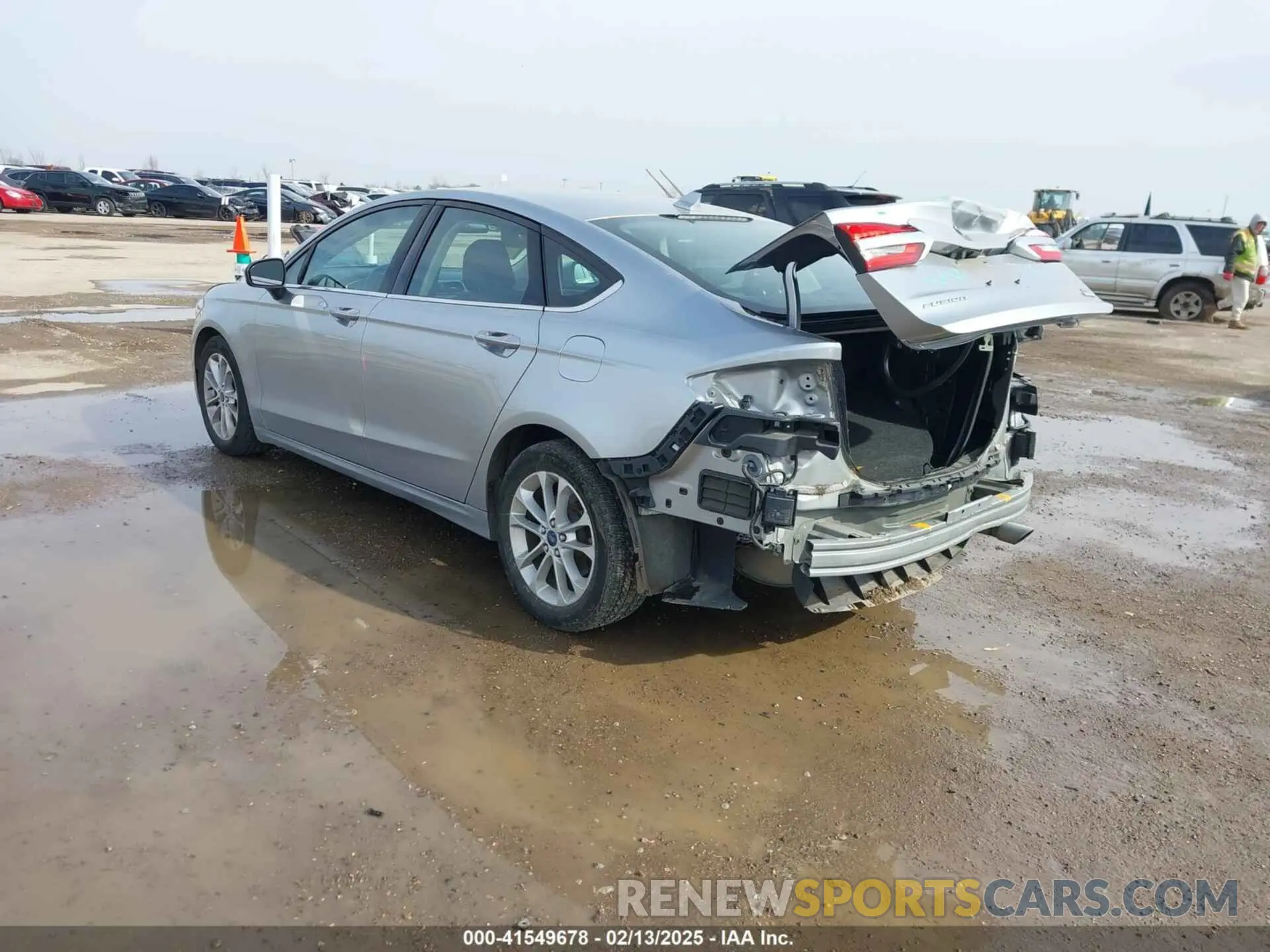 3 Photograph of a damaged car 3FA6P0HD0LR111008 FORD FUSION 2020