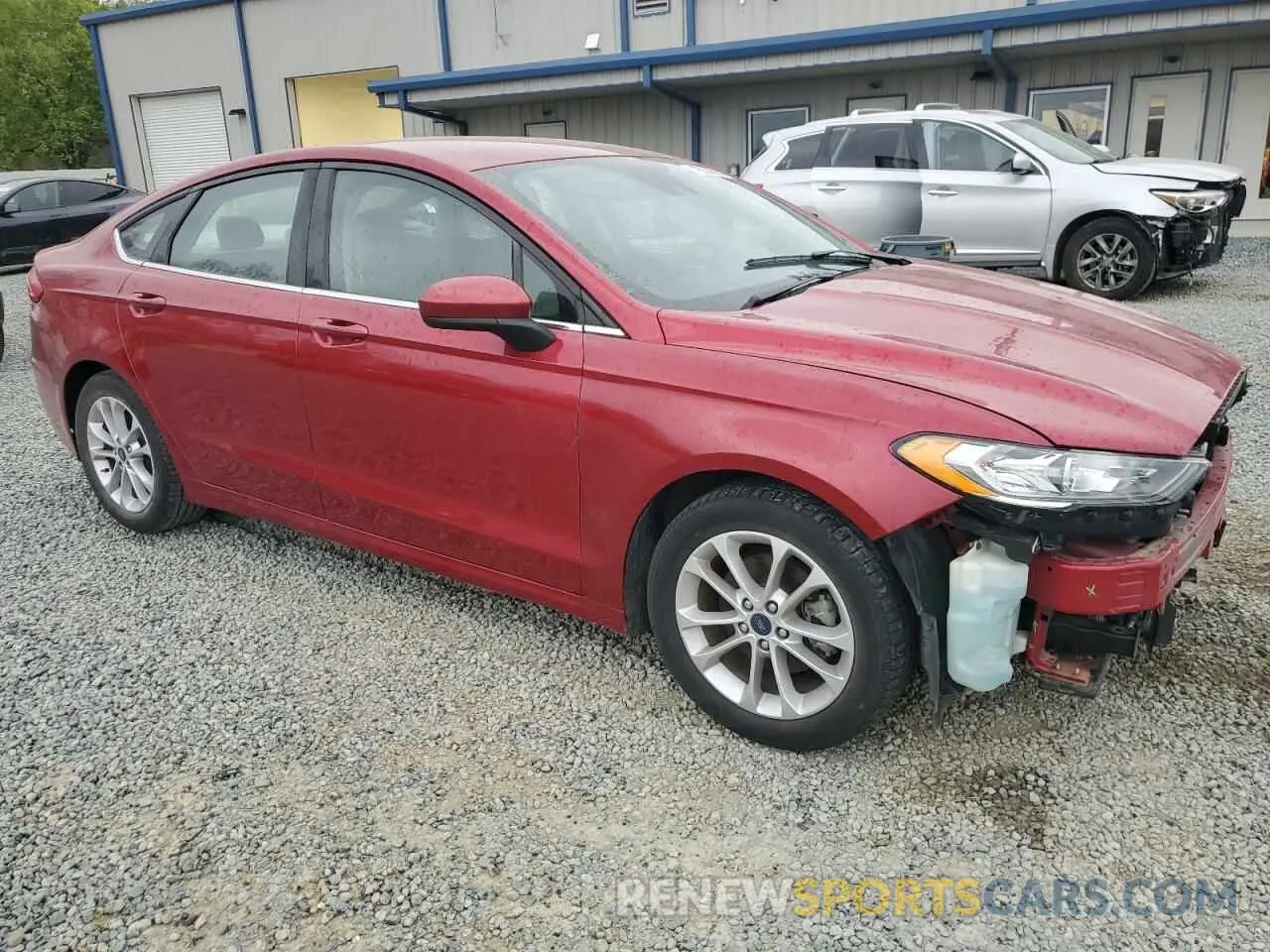 4 Photograph of a damaged car 3FA6P0HD0LR122364 FORD FUSION 2020