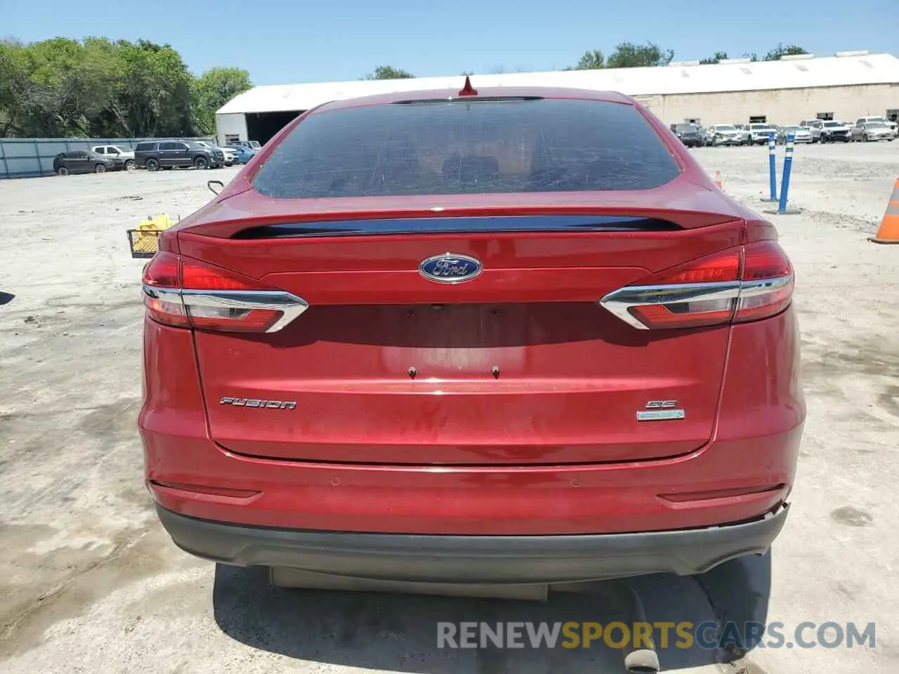 6 Photograph of a damaged car 3FA6P0HD0LR126396 FORD FUSION 2020
