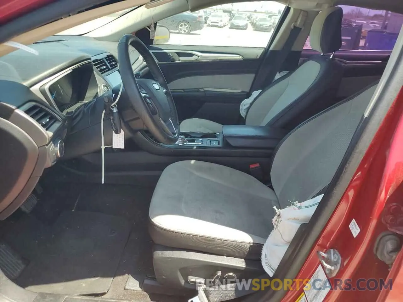 7 Photograph of a damaged car 3FA6P0HD0LR126396 FORD FUSION 2020
